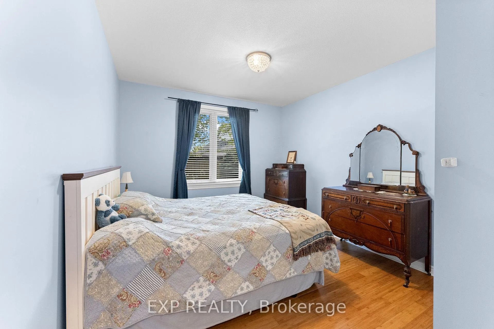 Photo 24 of 4324 Beverley Crescent, Lincoln, Beamsville — HOMEH