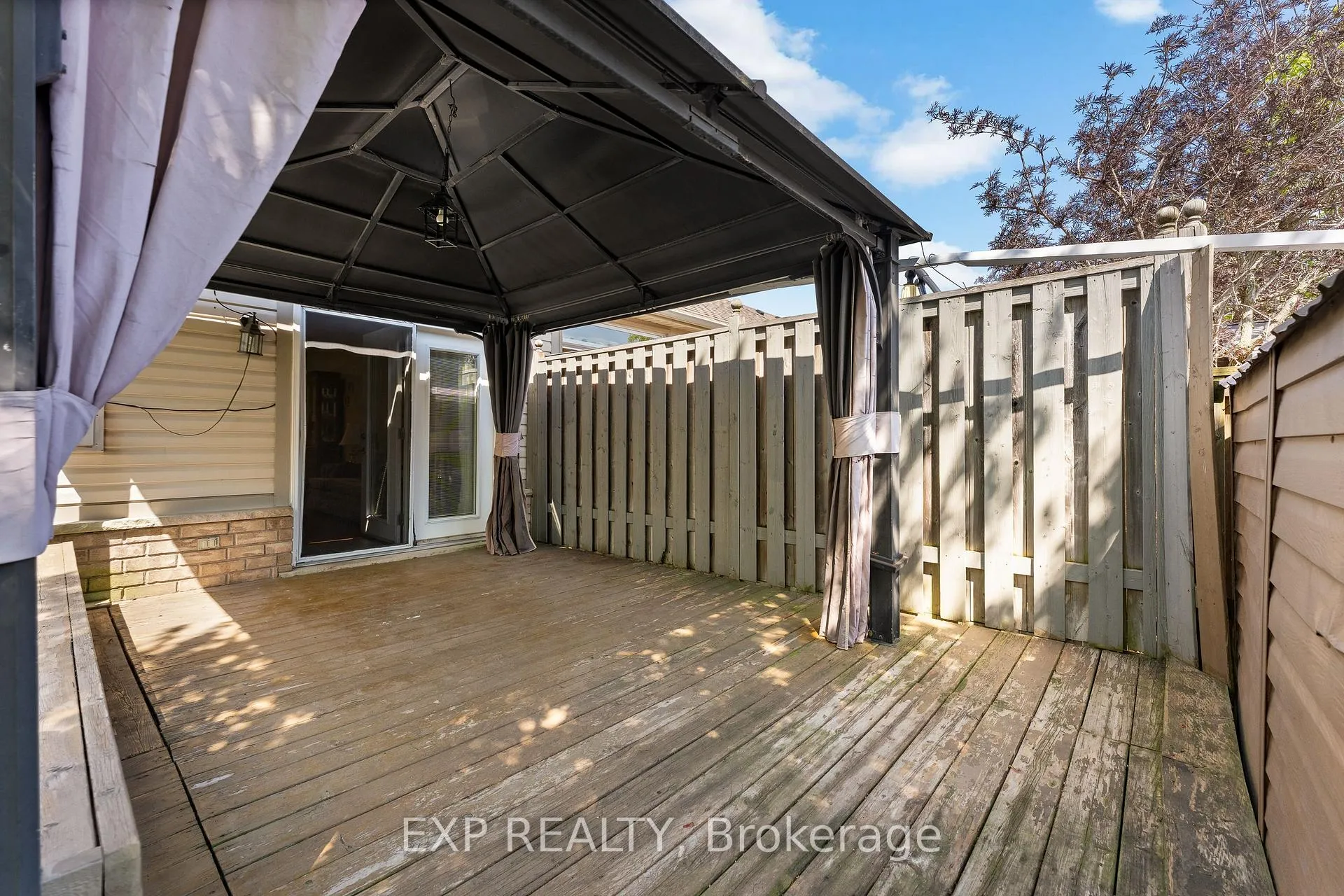 Photo 28 of 4324 Beverley Crescent, Lincoln, Beamsville — HOMEH