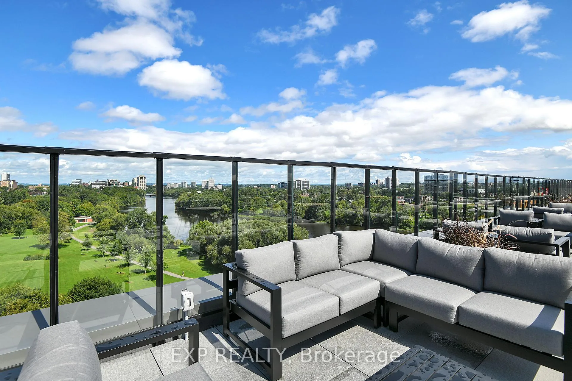 Photo 18 of Unit 402, 36 Robinson Avenue, Ottawa, Sandy Hill — HOMEH