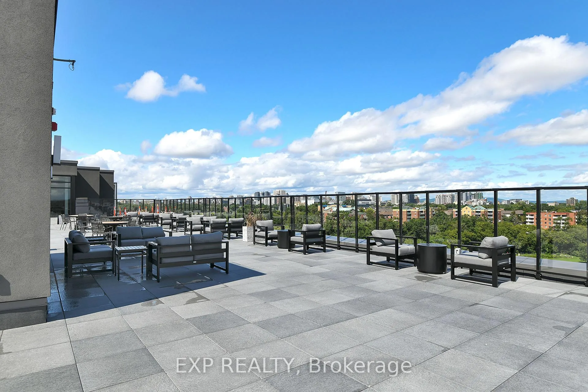Photo 19 of Unit 402, 36 Robinson Avenue, Ottawa, Sandy Hill — HOMEH