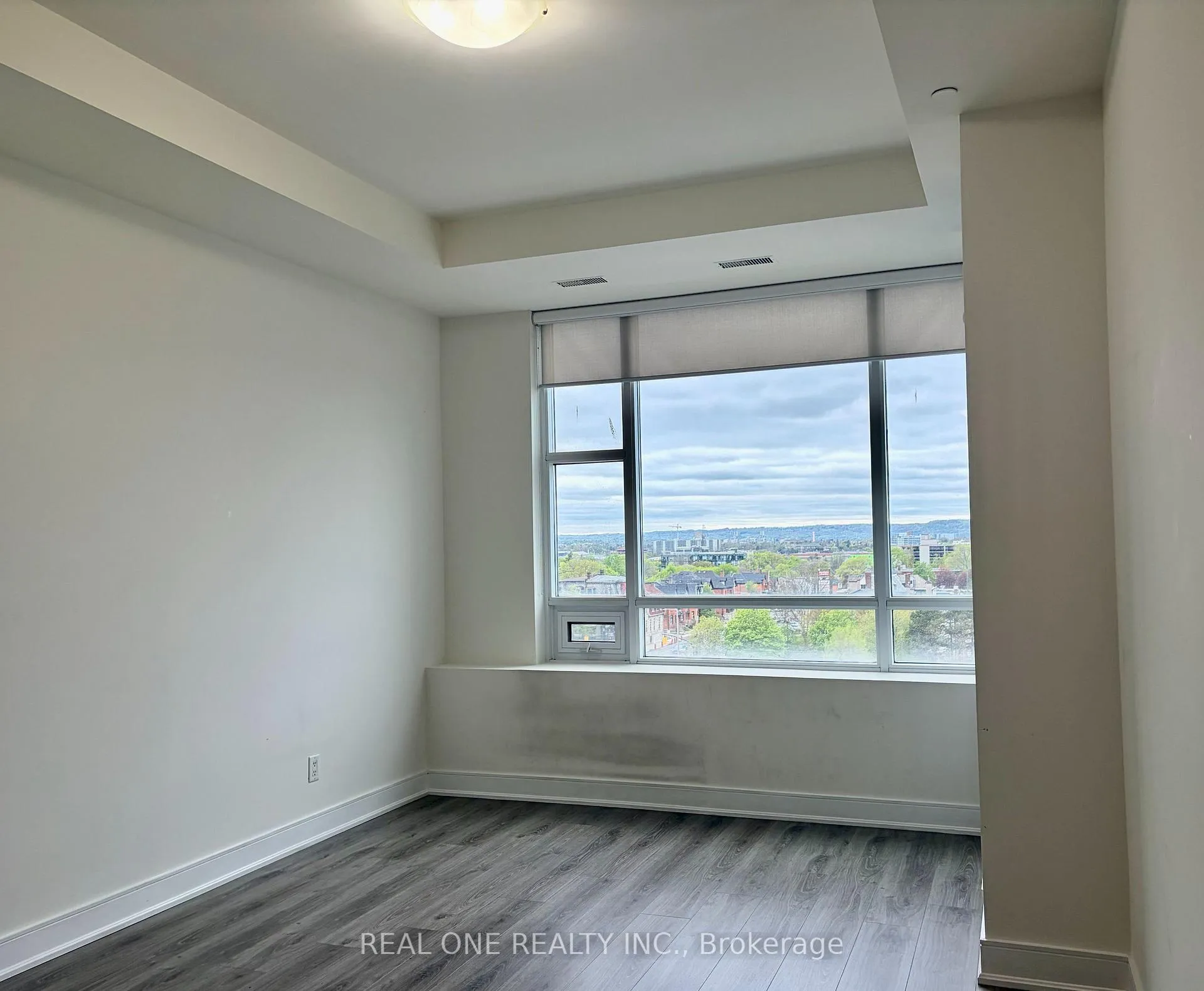 Photo 13 of Unit 808, 150 Main Street, Hamilton, Central — HOMEH