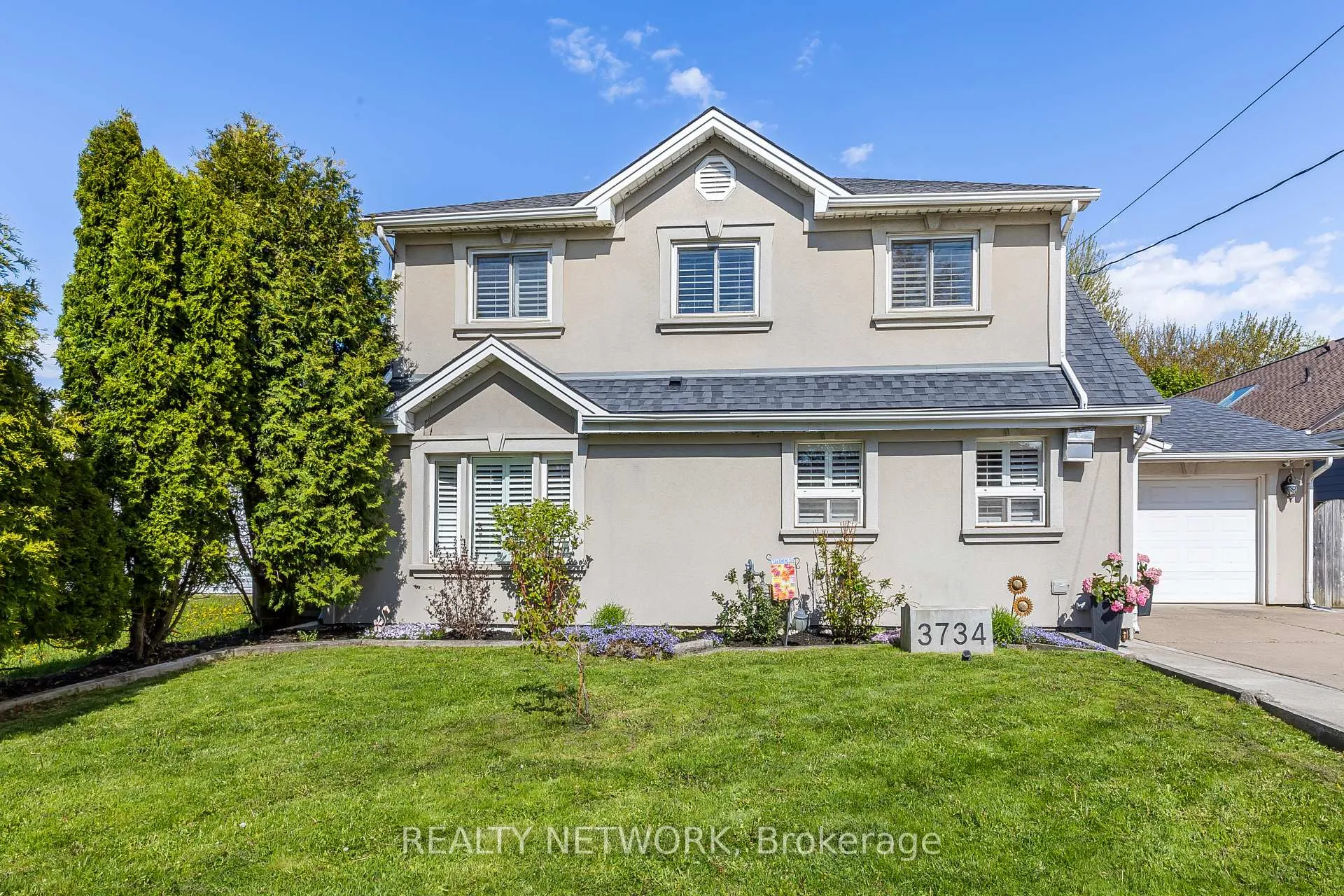 Photo 1 of 3734 Sinnicks Avenue, Niagara Falls, Church's Lane — HOMEH