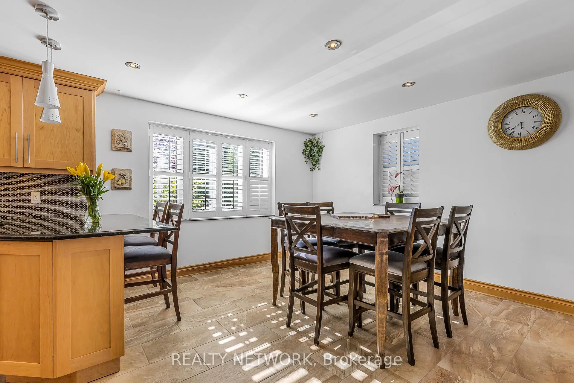 Photo 9 of 3734 Sinnicks Avenue, Niagara Falls, Church's Lane — HOMEH