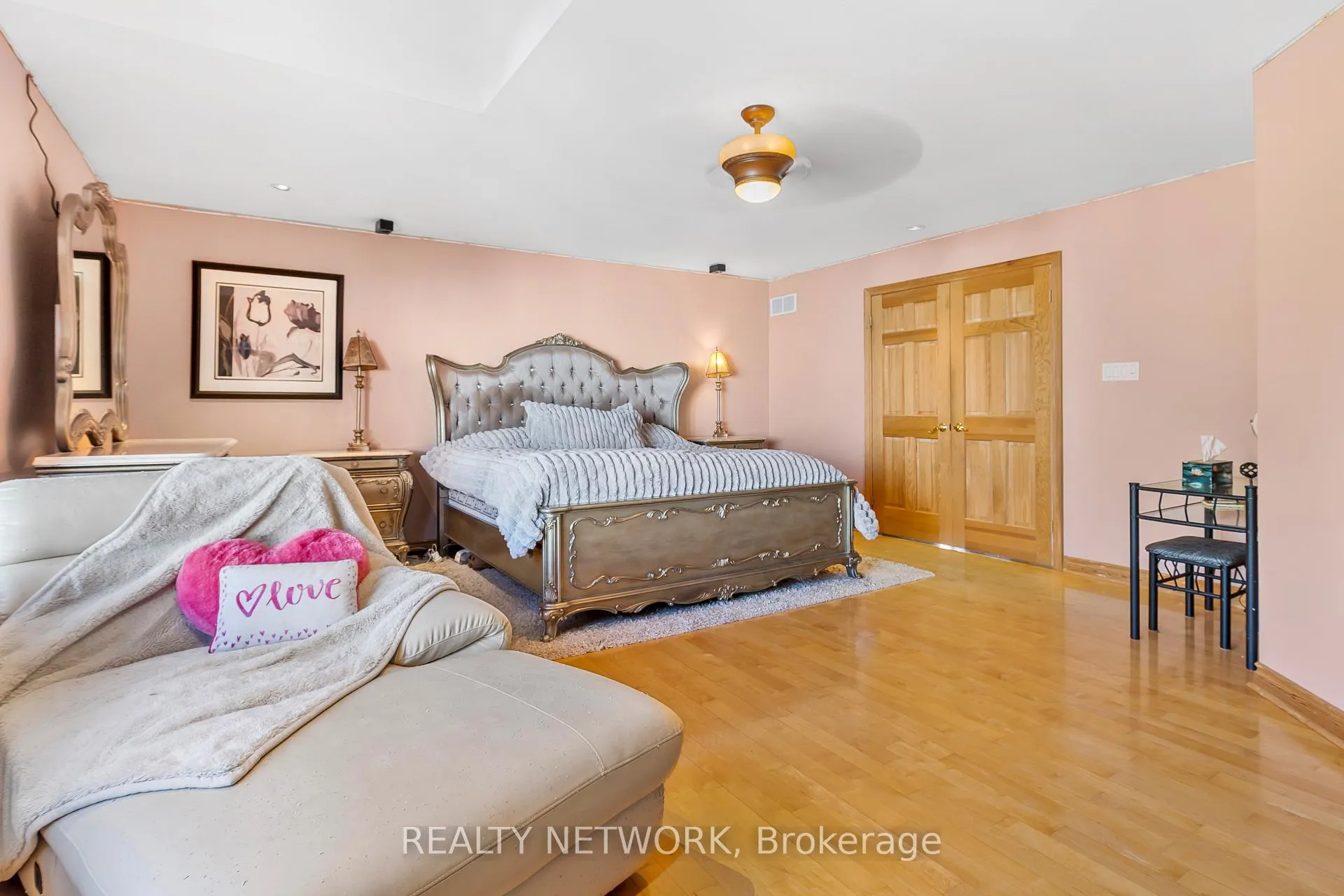 Photo 13 of 3734 Sinnicks Avenue, Niagara Falls, Church's Lane — HOMEH