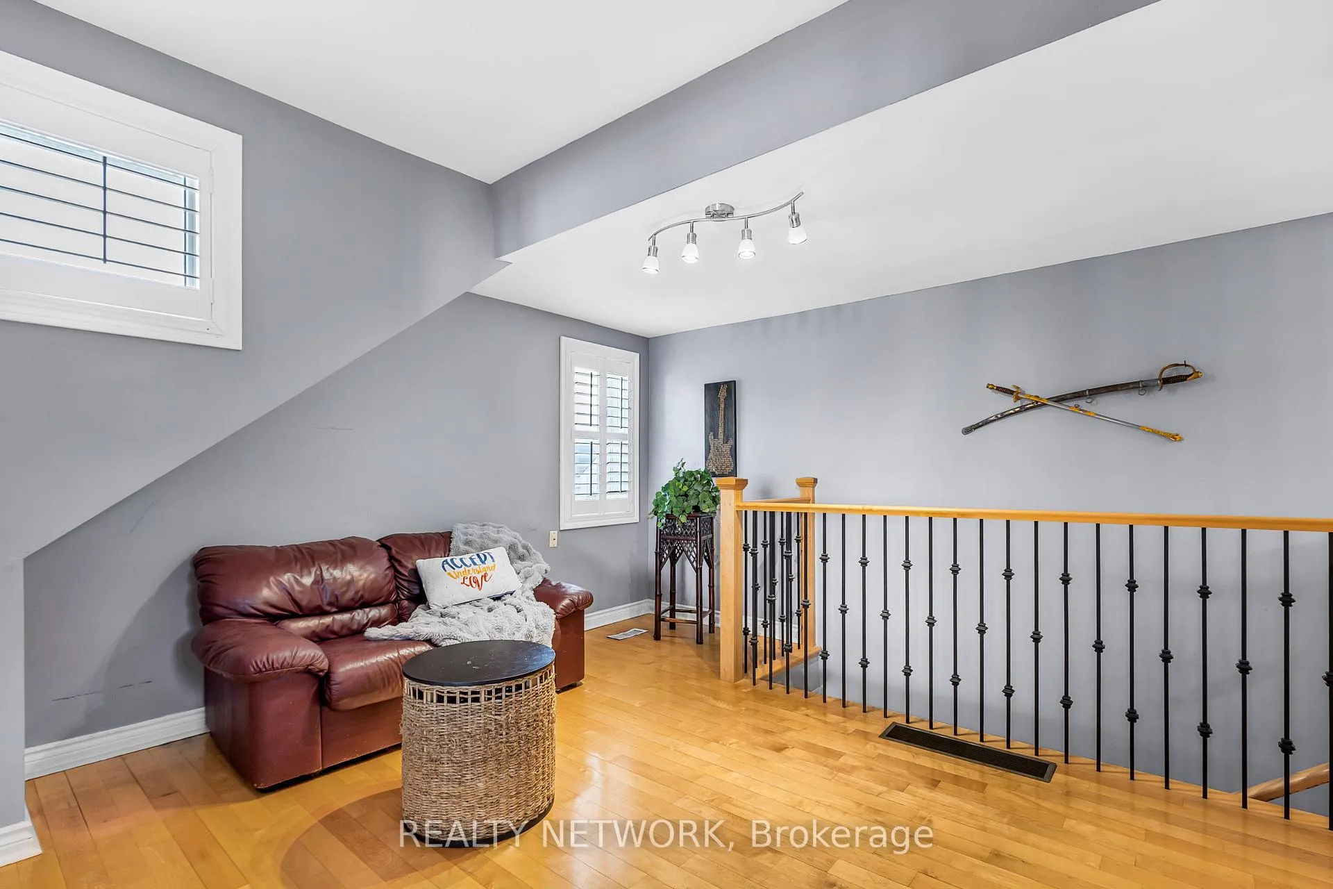 Photo 20 of 3734 Sinnicks Avenue, Niagara Falls, Church's Lane — HOMEH