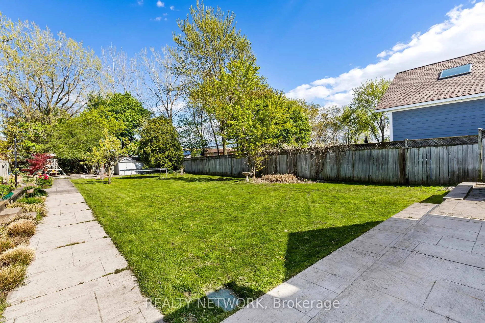 Photo 37 of 3734 Sinnicks Avenue, Niagara Falls, Church's Lane — HOMEH