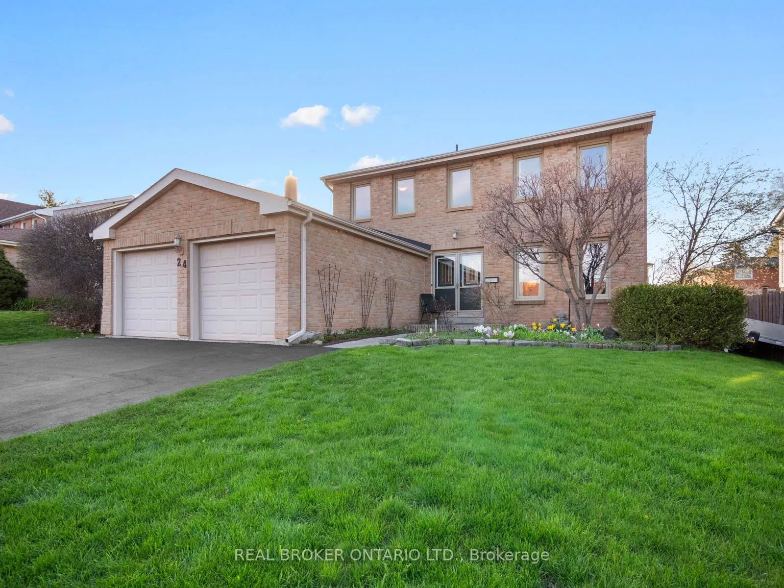 Photo 1 of 24 Mansion Street, Brampton, Central Park — HOMEH