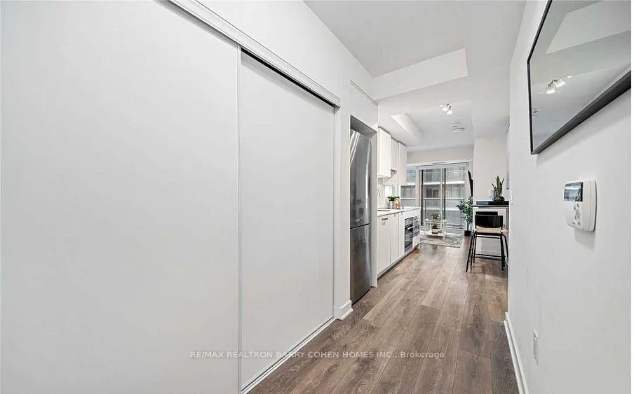 Photo 10 of Unit 2002, 195 Redpath Avenue, Toronto, Mount Pleasant West — HOMEH