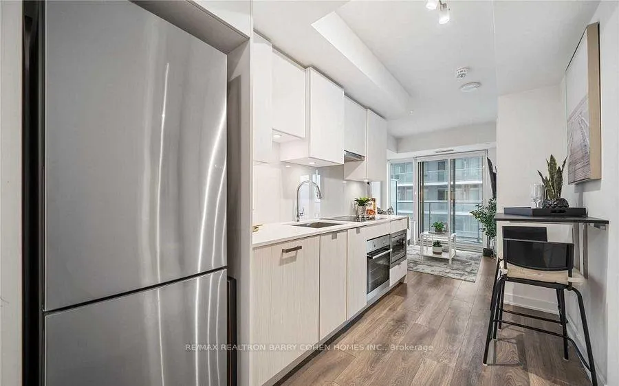 Photo 11 of Unit 2002, 195 Redpath Avenue, Toronto, Mount Pleasant West — HOMEH