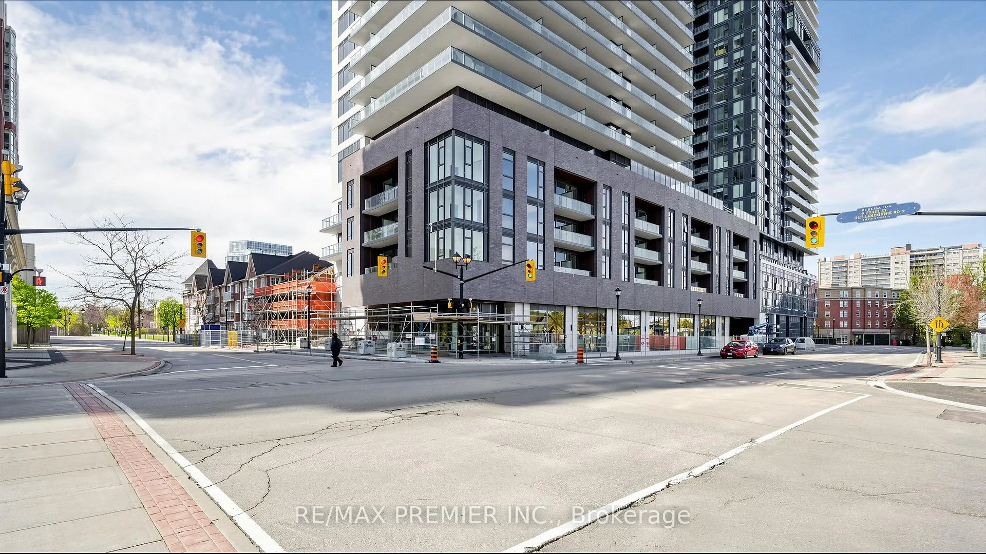 Photo 1 of Unit 2001, 2075 Lakeshore Road, Burlington, Brant — HOMEH
