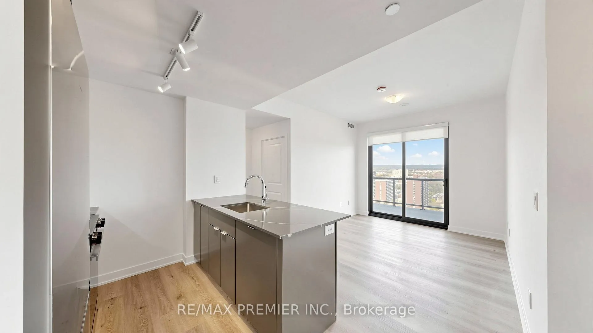 Photo 15 of Unit 2001, 2075 Lakeshore Road, Burlington, Brant — HOMEH