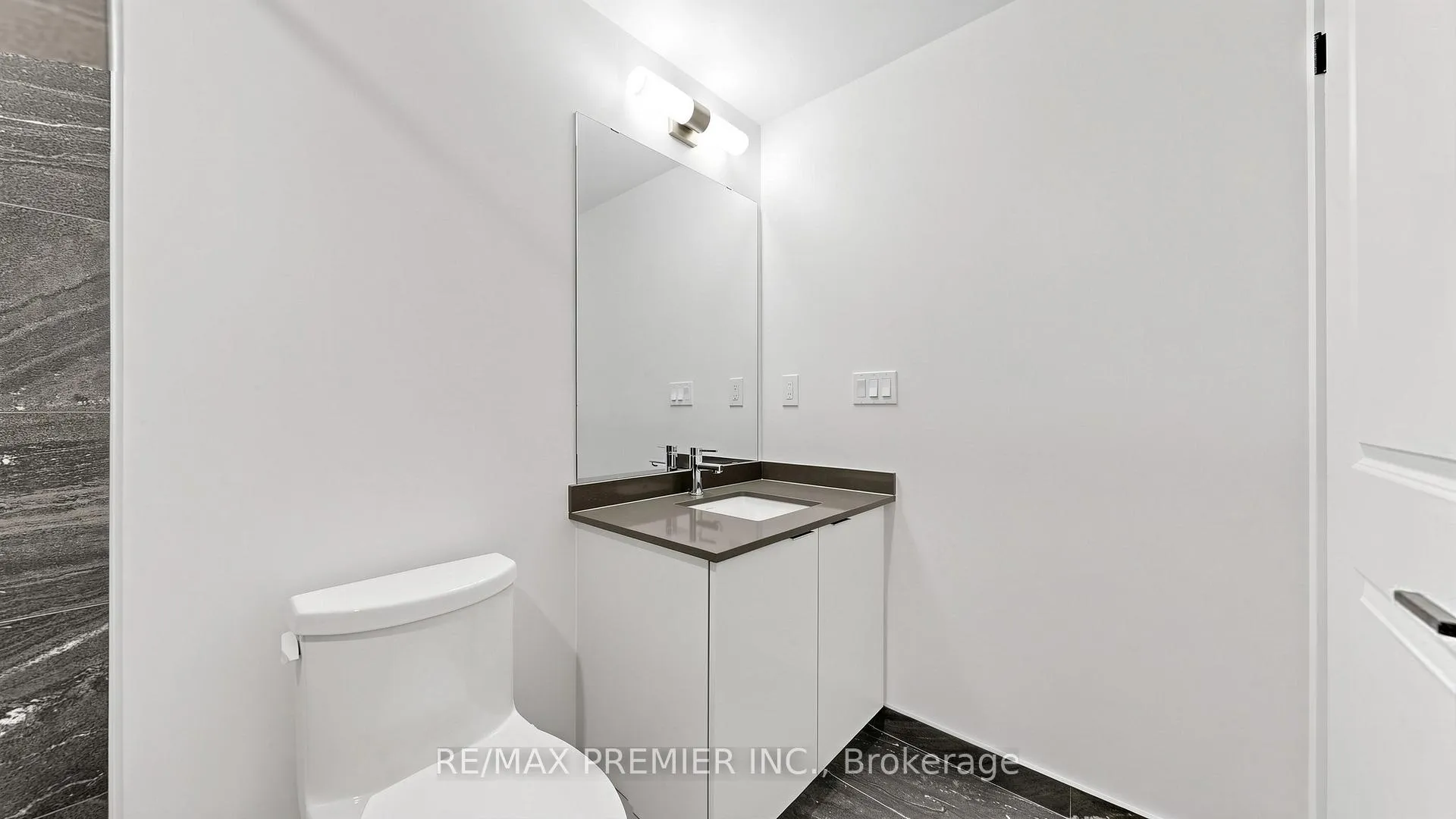 Photo 24 of Unit 2001, 2075 Lakeshore Road, Burlington, Brant — HOMEH