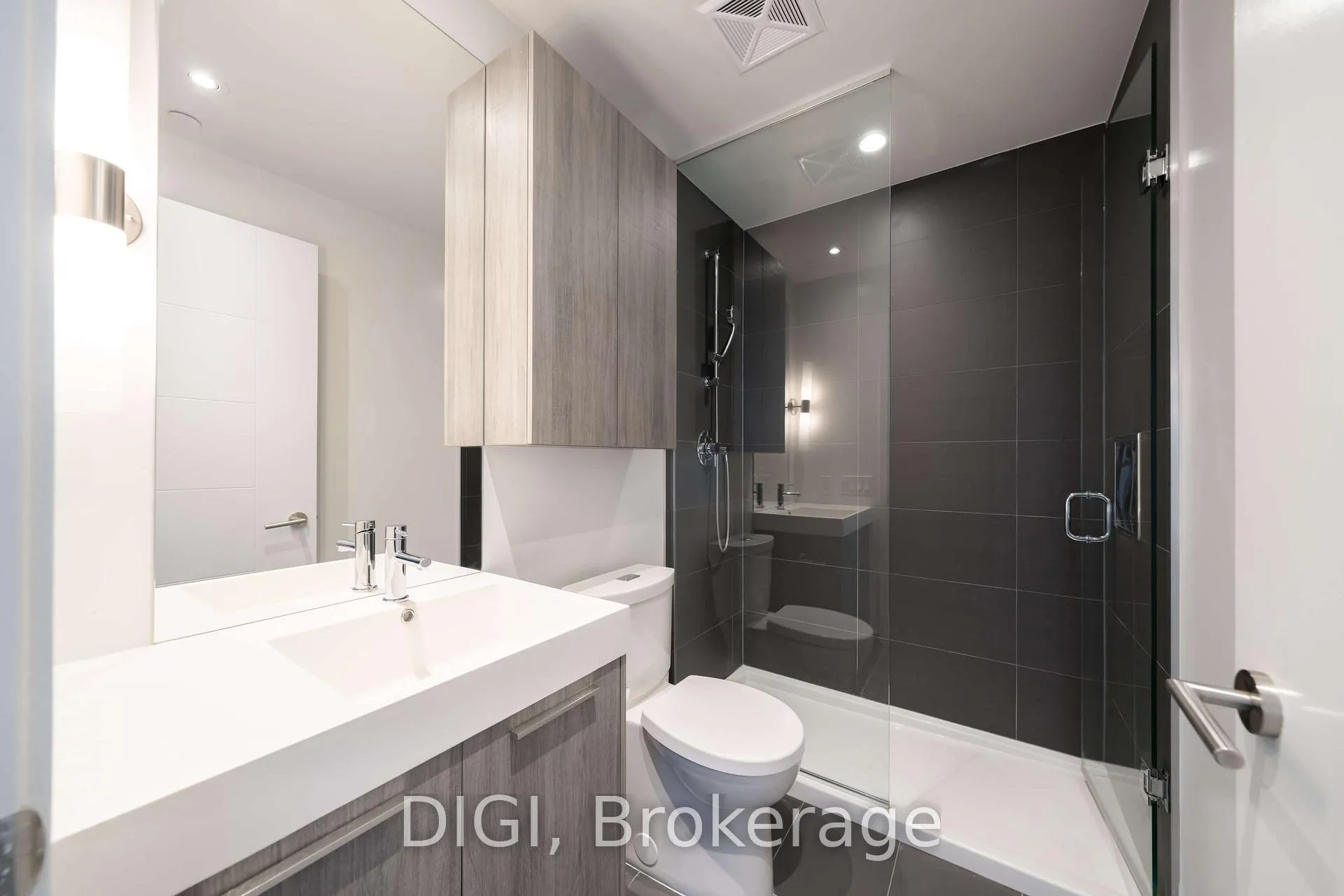 Photo 9 of Unit 1001, 25 Selby Street, Toronto, North St. James Town — HOMEH