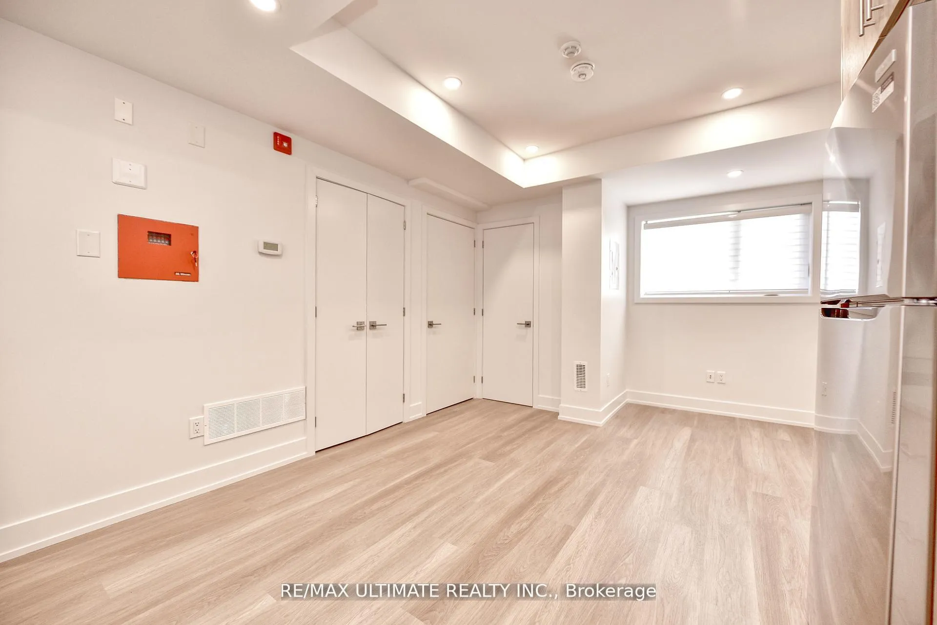 Photo 9 of Unit Laneway, 385 McRoberts Avenue, Toronto, Caledonia-Fairbank — HOMEH