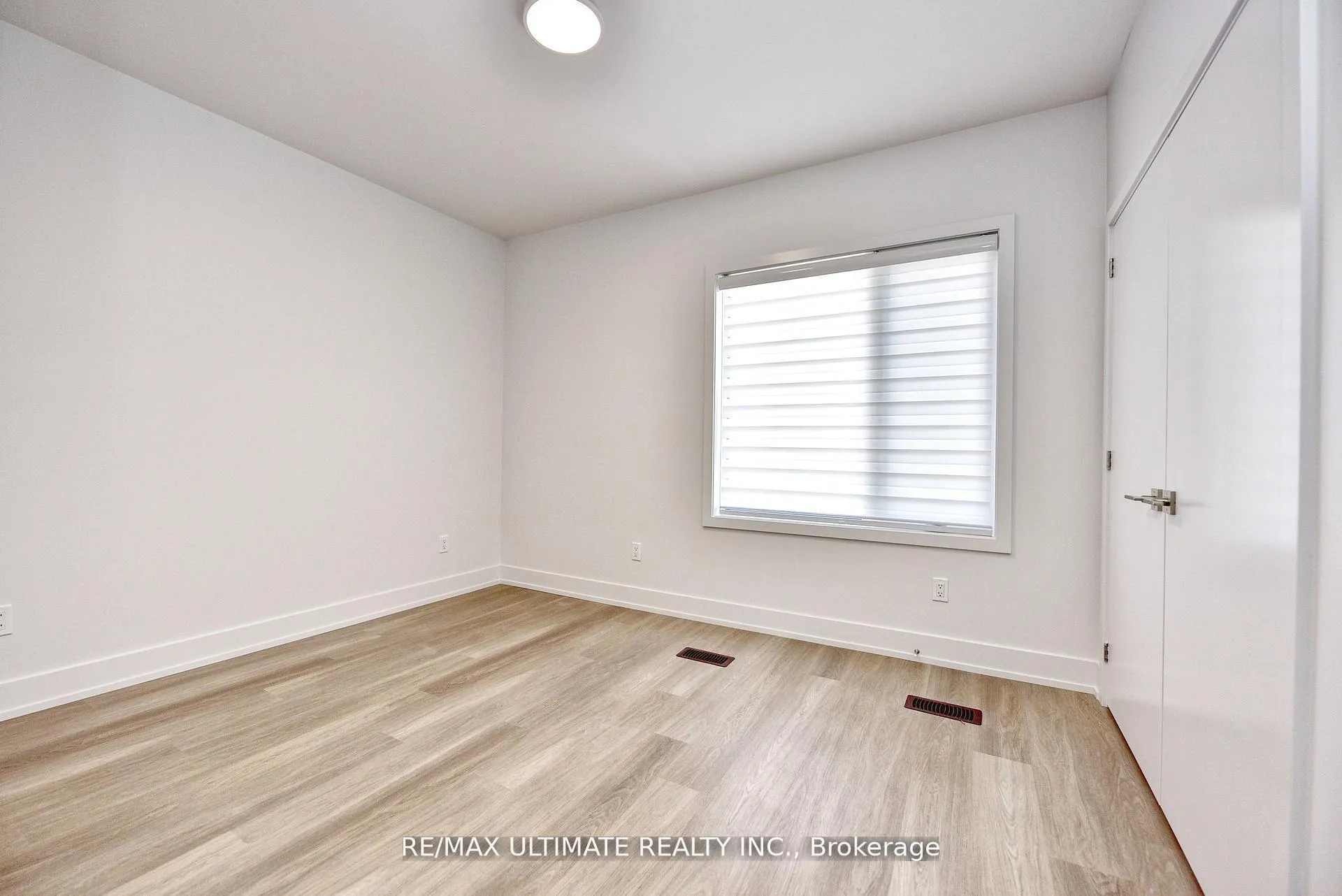 Photo 17 of Unit Laneway, 385 McRoberts Avenue, Toronto, Caledonia-Fairbank — HOMEH