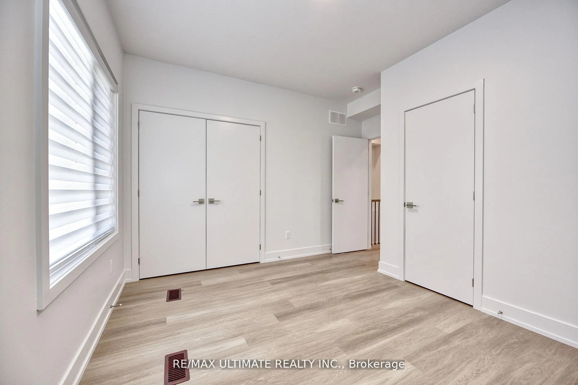 Photo 18 of Unit Laneway, 385 McRoberts Avenue, Toronto, Caledonia-Fairbank — HOMEH