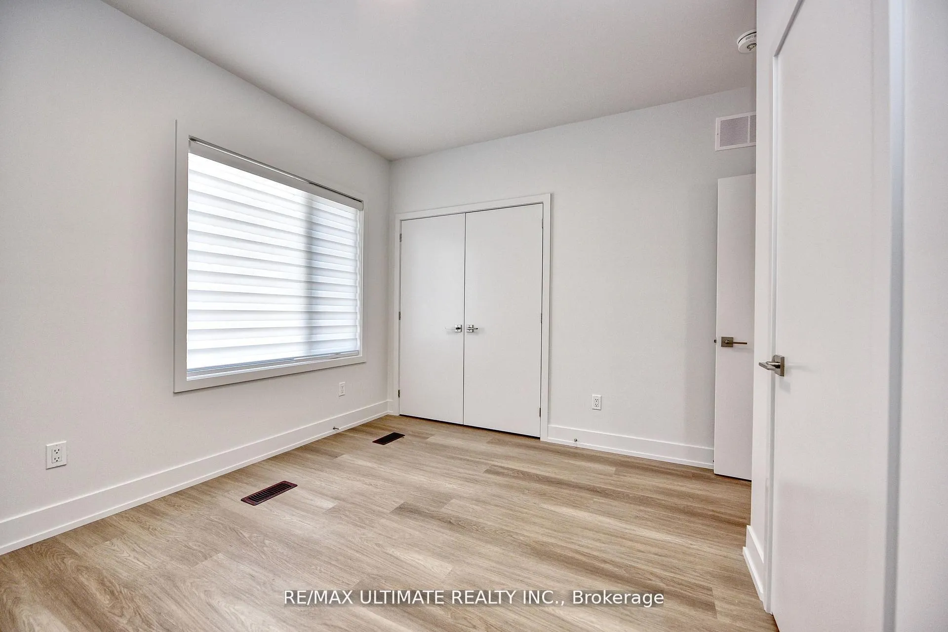 Photo 19 of Unit Laneway, 385 McRoberts Avenue, Toronto, Caledonia-Fairbank — HOMEH