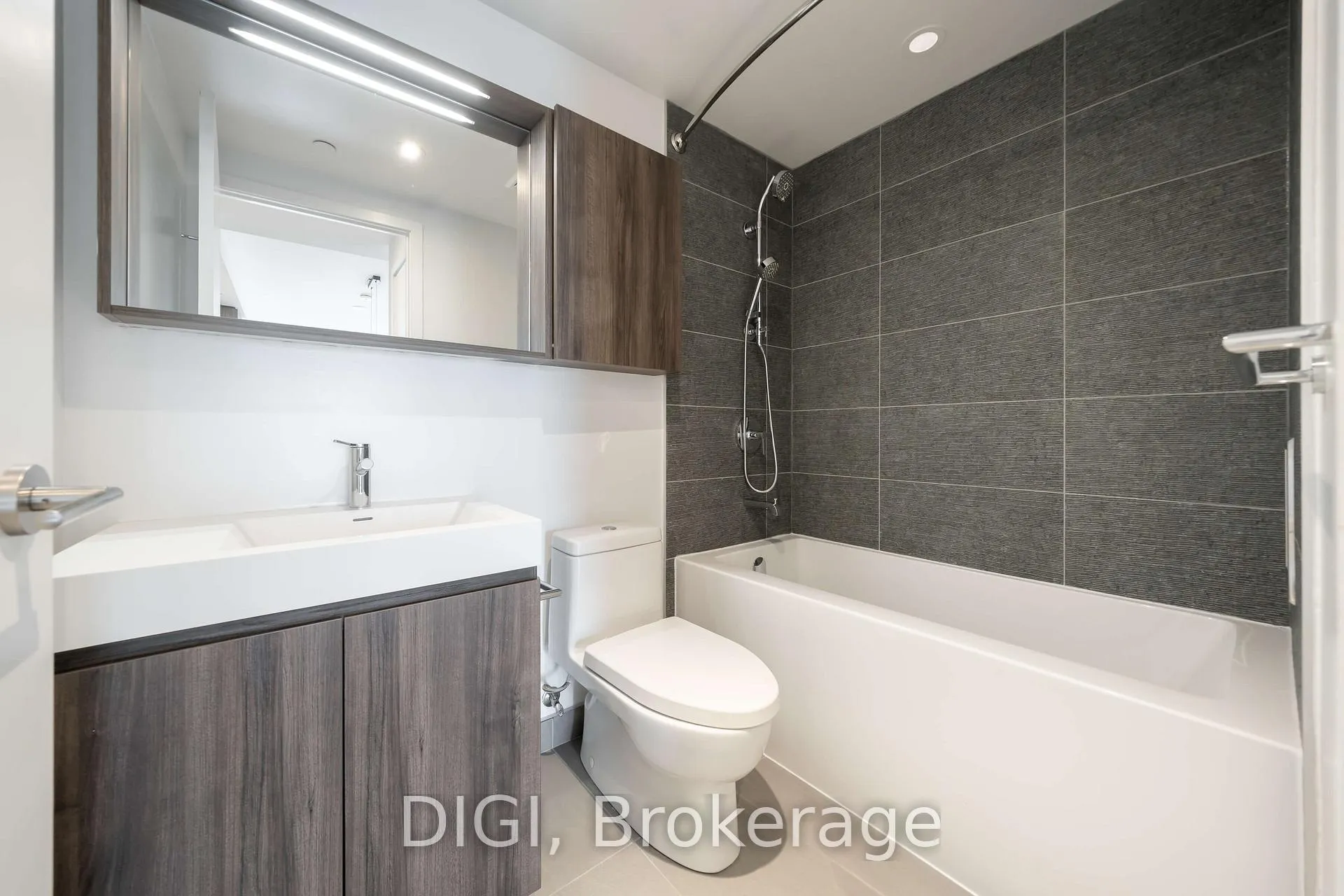 Photo 14 of Unit 307, 8 Gloucester Street, Toronto, Church-Yonge Corridor — HOMEH