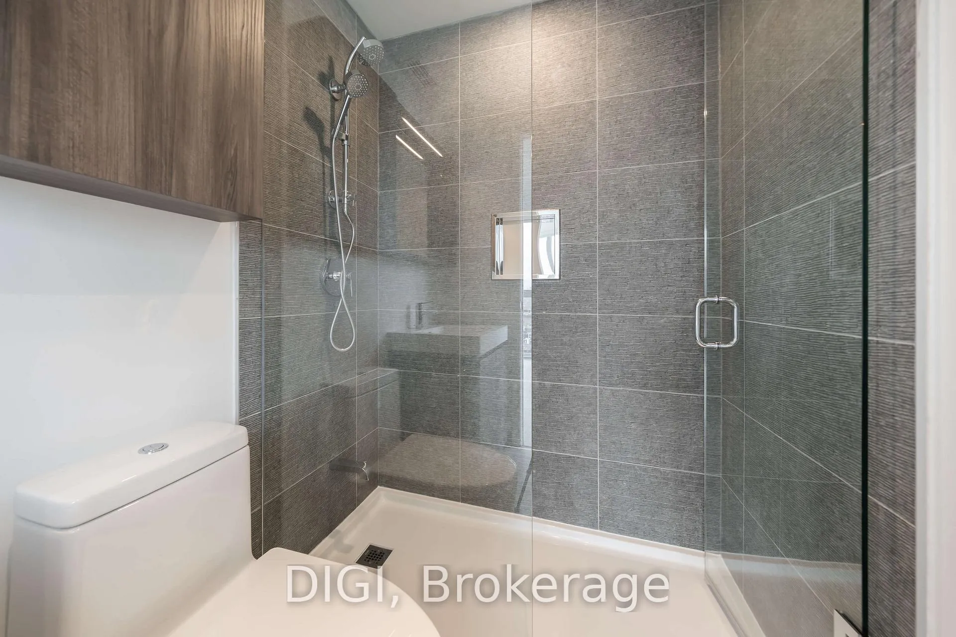 Photo 17 of Unit 307, 8 Gloucester Street, Toronto, Church-Yonge Corridor — HOMEH