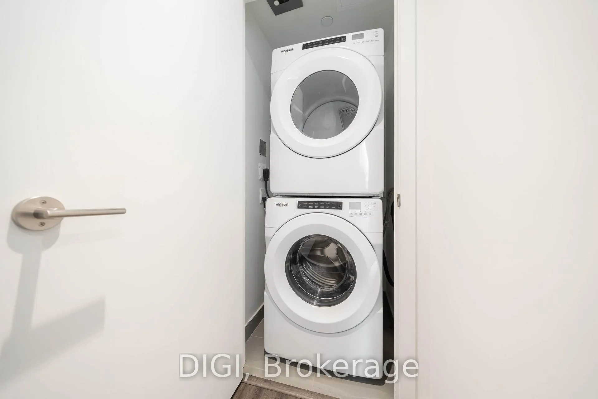 Photo 18 of Unit 307, 8 Gloucester Street, Toronto, Church-Yonge Corridor — HOMEH