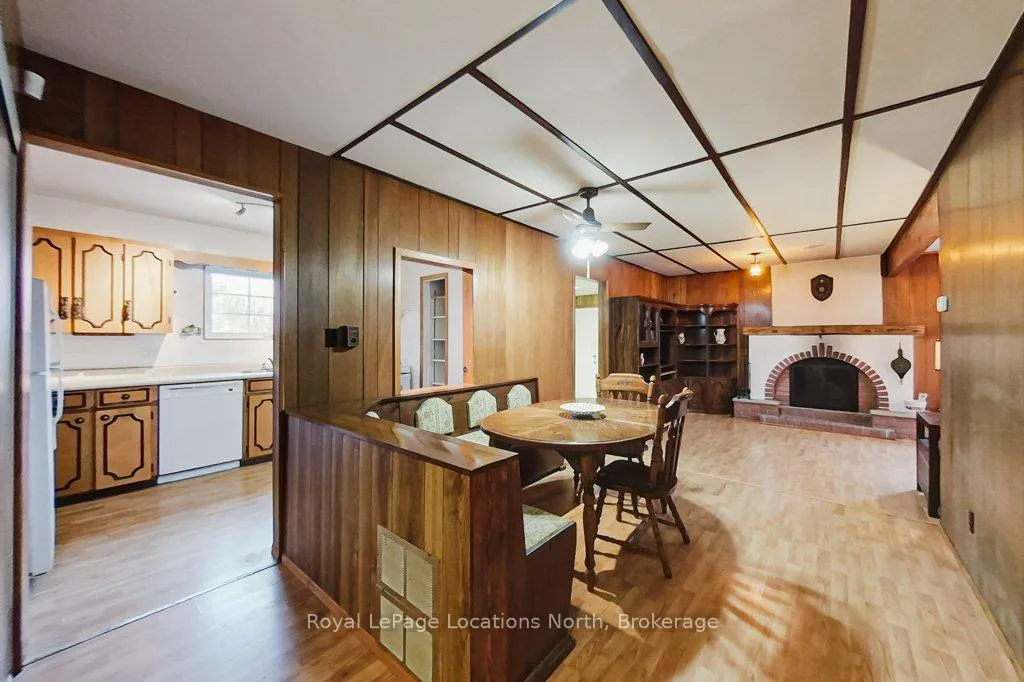 Photo 8 of 185 Bay Street E, Blue Mountains — HOMEH