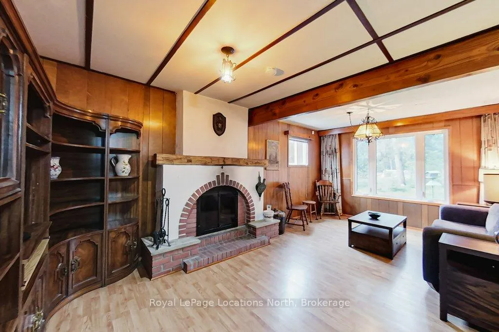 Photo 10 of 185 Bay Street E, Blue Mountains — HOMEH