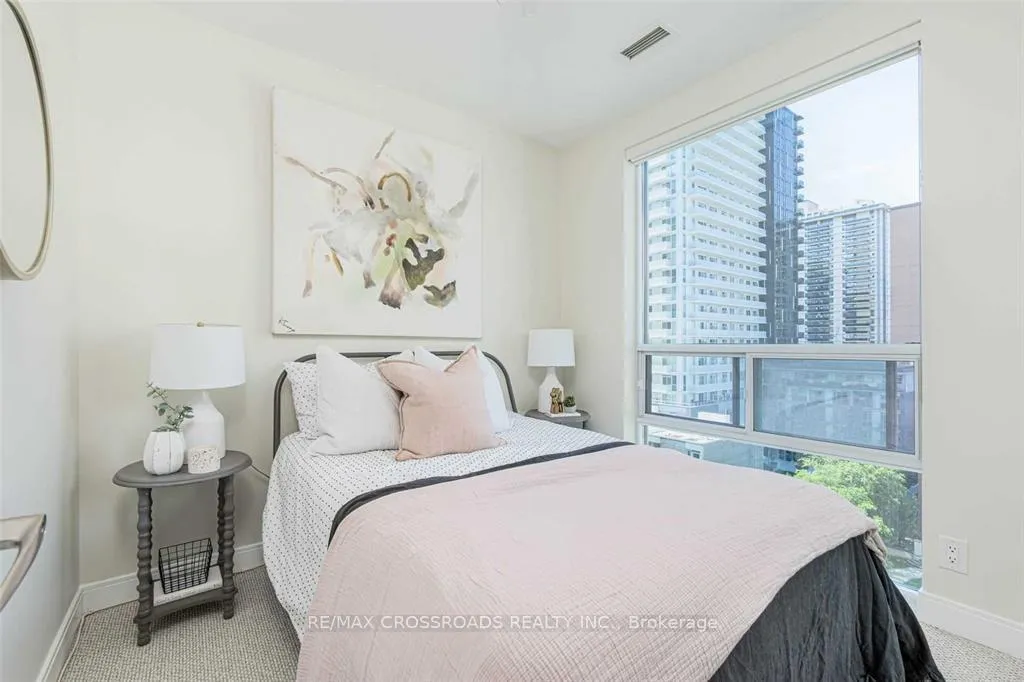 Photo 31 of Unit 814, 88 Broadway Avenue, Toronto, Mount Pleasant West — HOMEH