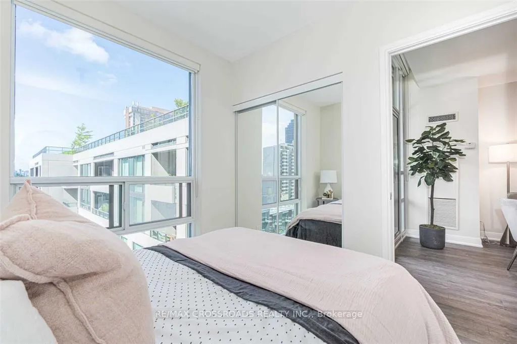 Photo 32 of Unit 814, 88 Broadway Avenue, Toronto, Mount Pleasant West — HOMEH