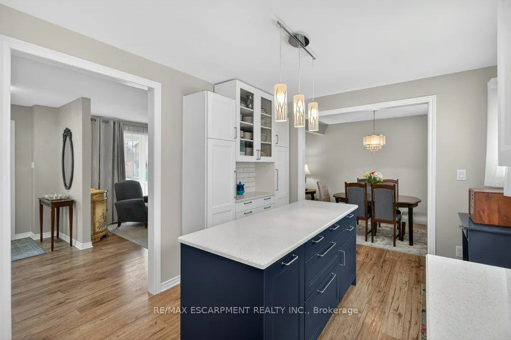 Photo 16 of 4 Camelot Drive, Hamilton, Lawfield — HOMEH