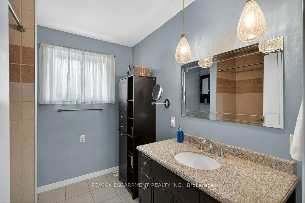 Photo 28 of 4 Camelot Drive, Hamilton, Lawfield — HOMEH