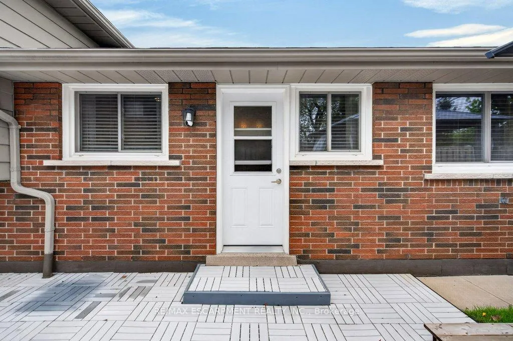 Photo 35 of 4 Camelot Drive, Hamilton, Lawfield — HOMEH