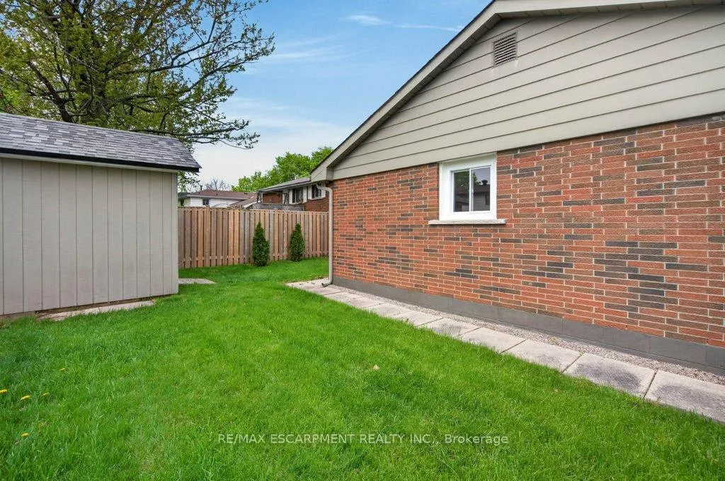 Photo 42 of 4 Camelot Drive, Hamilton, Lawfield — HOMEH