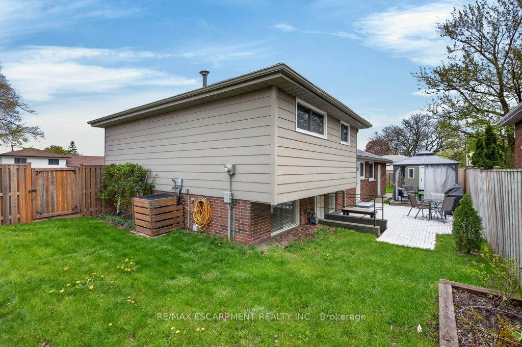 Photo 44 of 4 Camelot Drive, Hamilton, Lawfield — HOMEH
