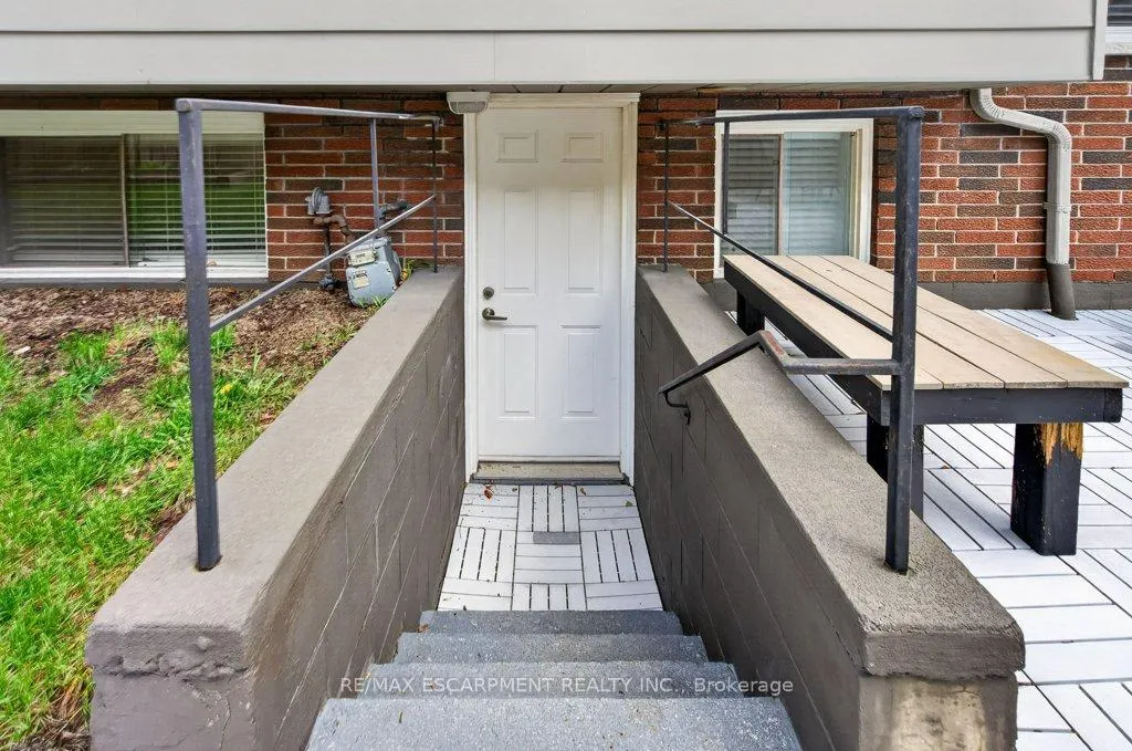 Photo 45 of 4 Camelot Drive, Hamilton, Lawfield — HOMEH