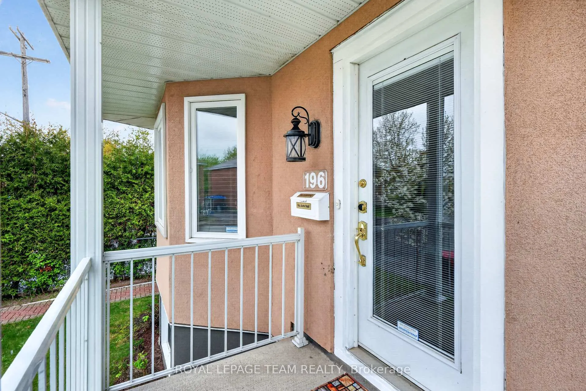 Photo 3 of 196 Prince Albert Street, Ottawa, Overbrook/Castle Heights — HOMEH