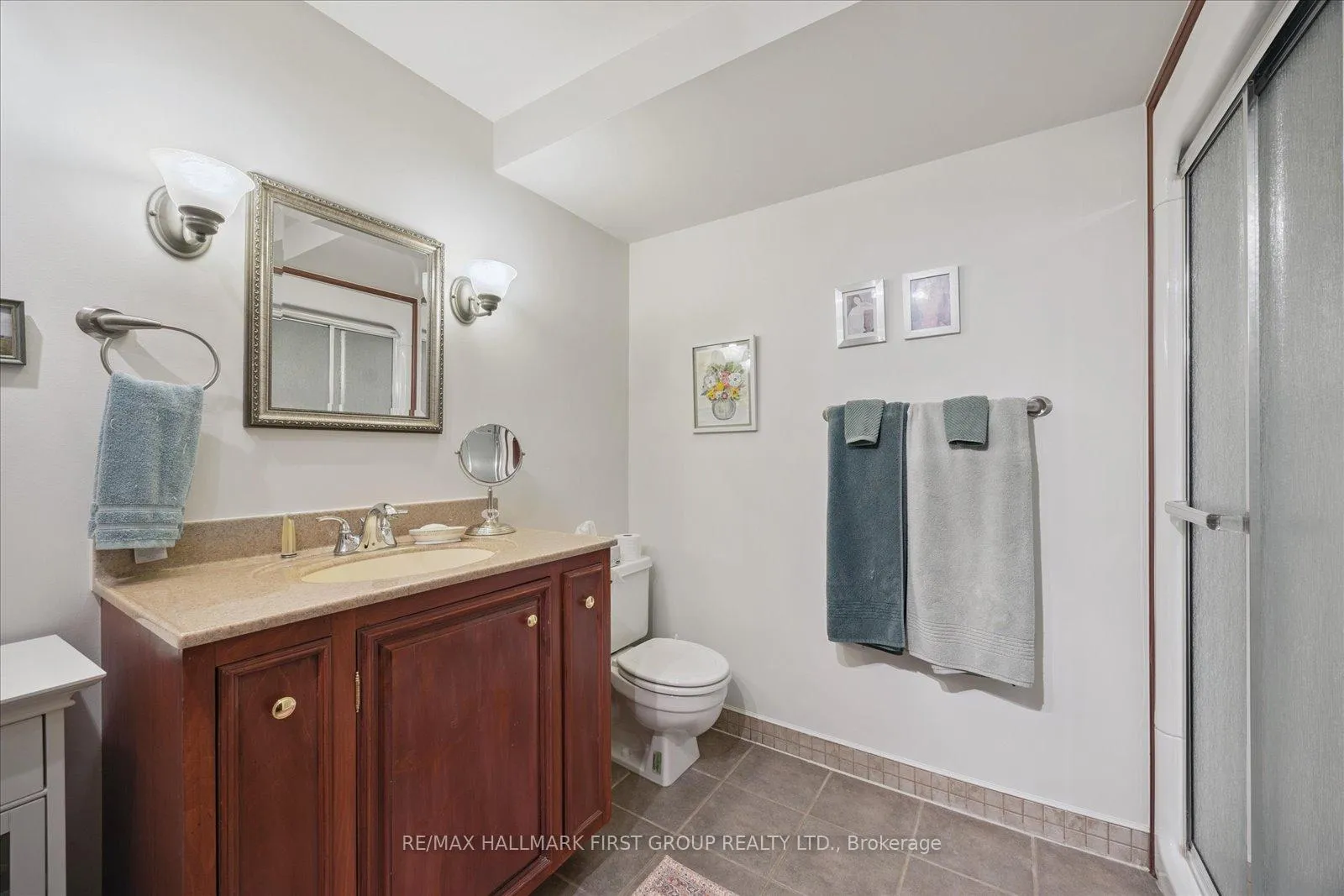 Photo 29 of 412 Athol Street, Whitby, Downtown Whitby — HOMEH
