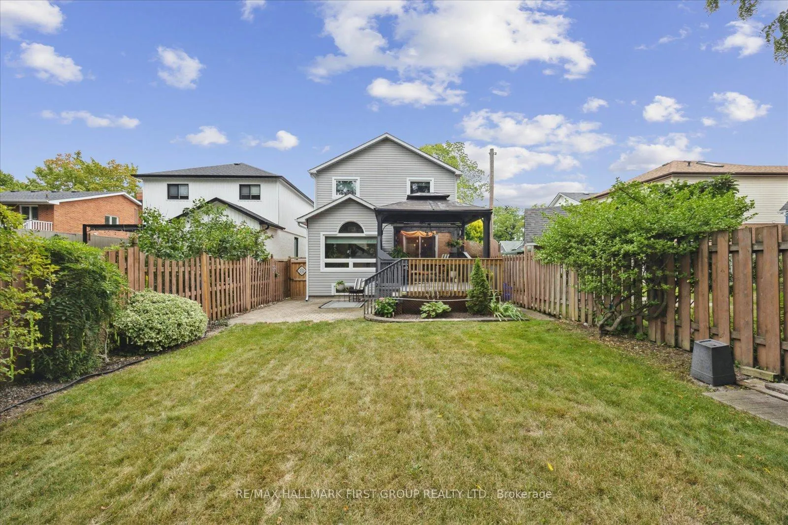 Photo 31 of 412 Athol Street, Whitby, Downtown Whitby — HOMEH