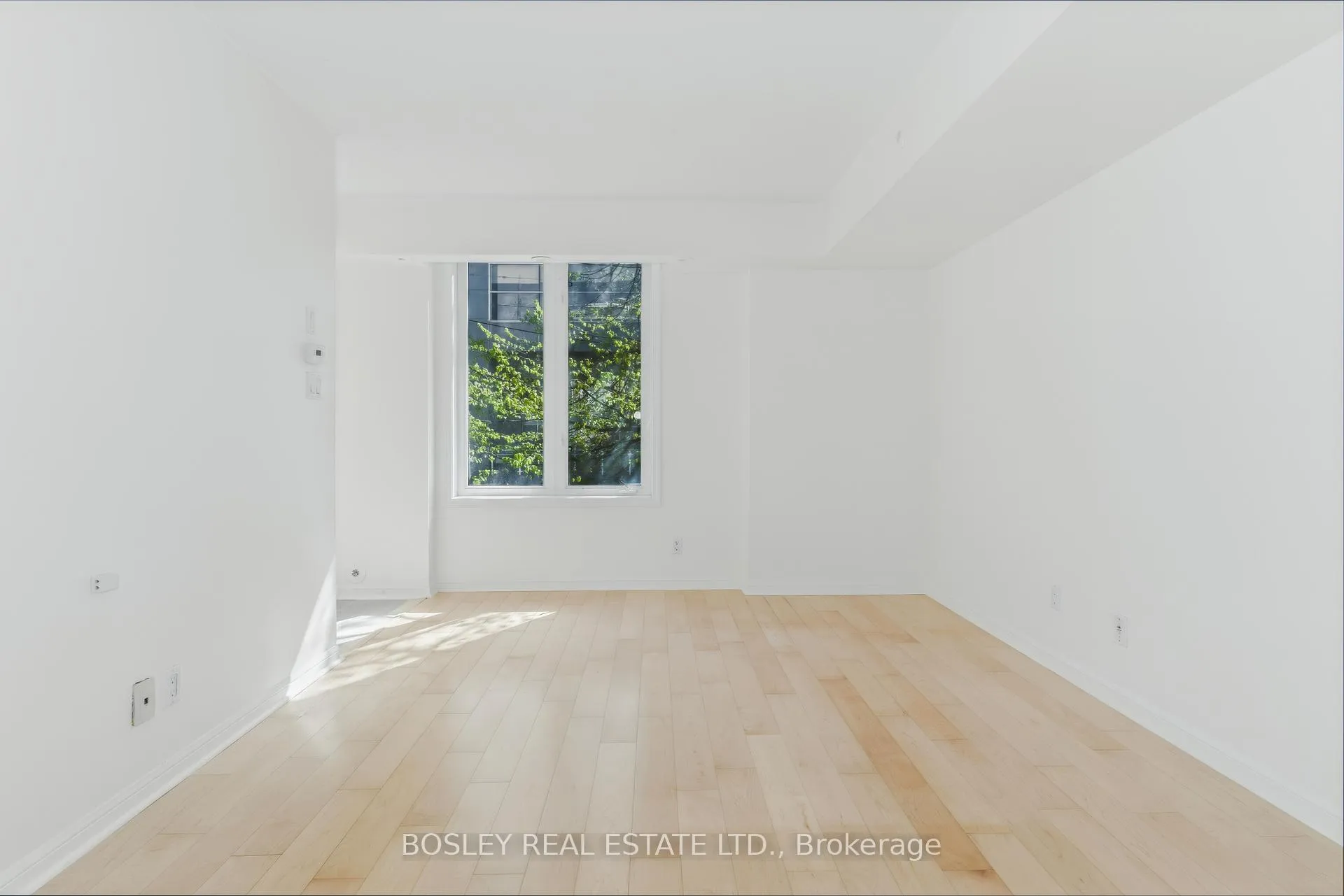Photo 3 of Unit 606, 100 Strachan Avenue, Toronto, Niagara — HOMEH
