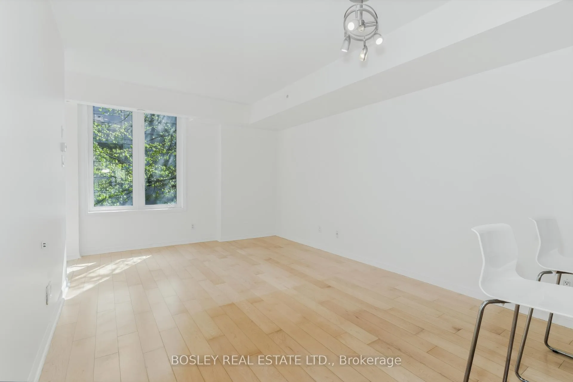 Photo 4 of Unit 606, 100 Strachan Avenue, Toronto, Niagara — HOMEH