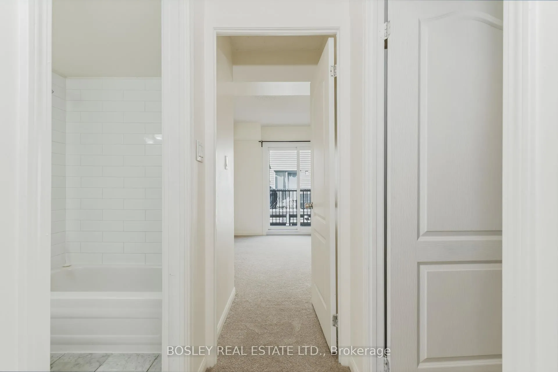 Photo 13 of Unit 606, 100 Strachan Avenue, Toronto, Niagara — HOMEH