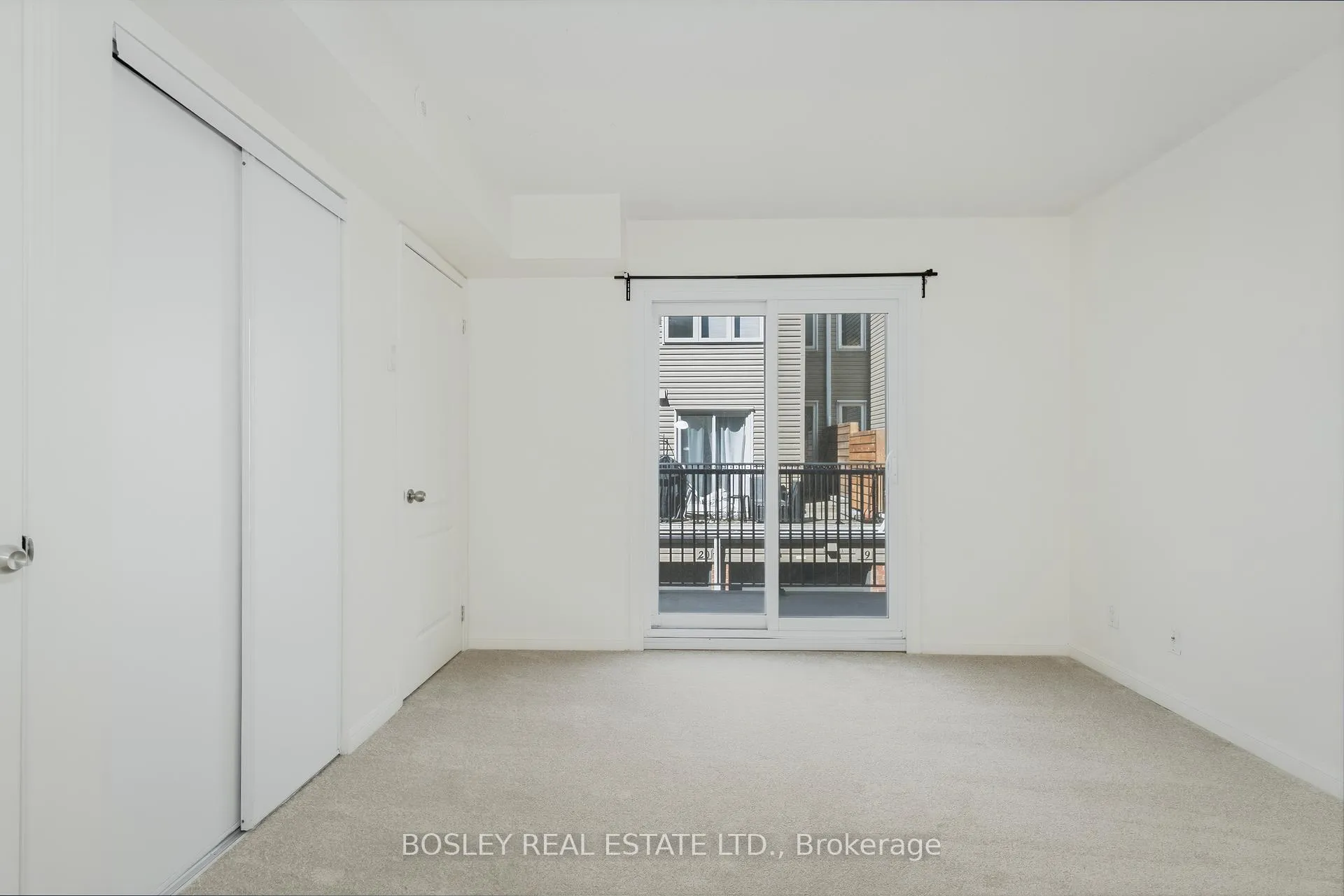 Photo 14 of Unit 606, 100 Strachan Avenue, Toronto, Niagara — HOMEH