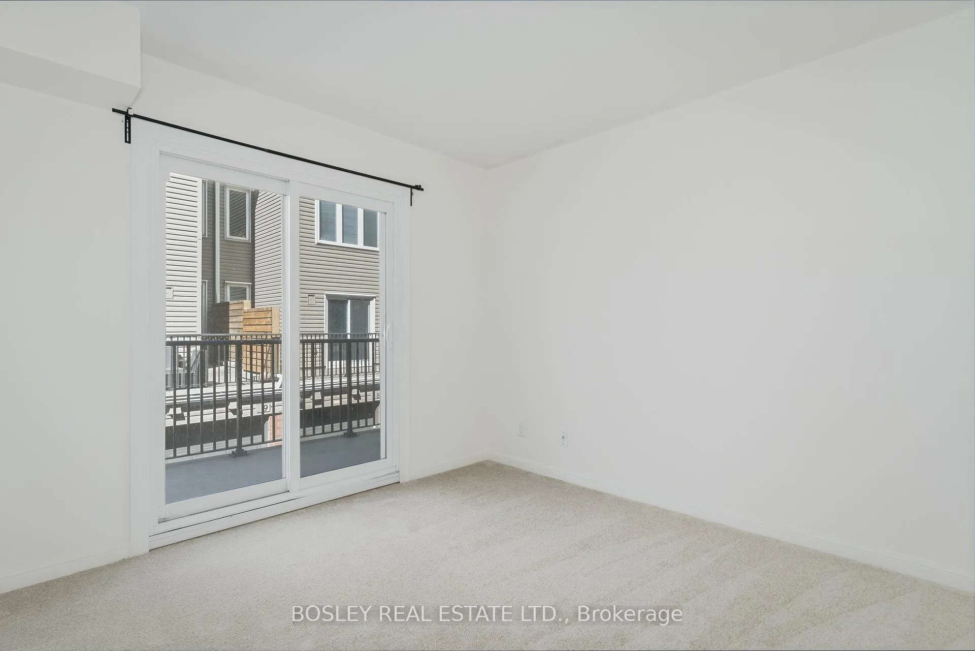 Photo 16 of Unit 606, 100 Strachan Avenue, Toronto, Niagara — HOMEH