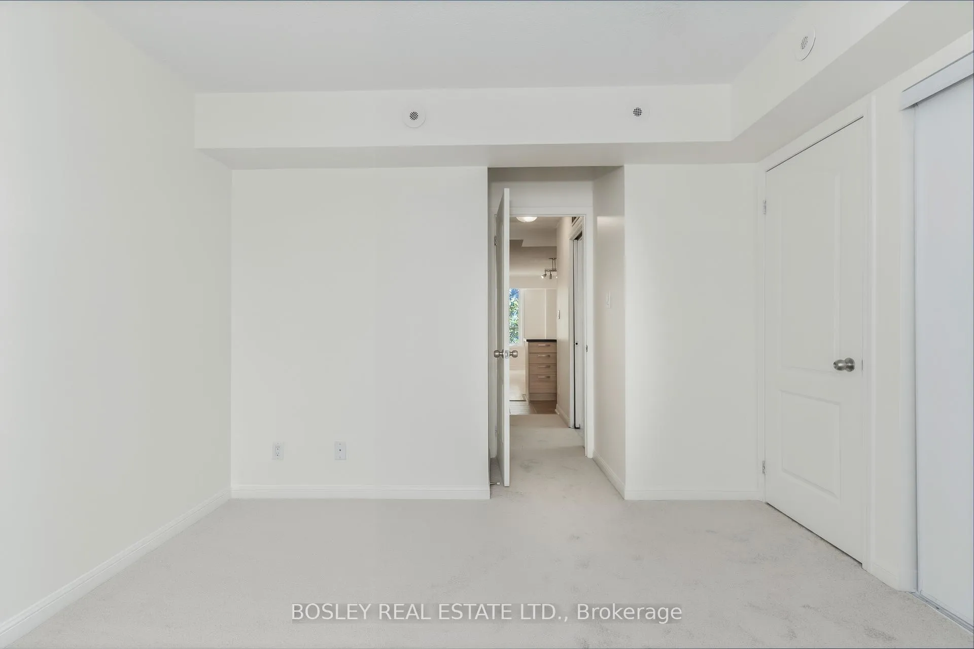 Photo 17 of Unit 606, 100 Strachan Avenue, Toronto, Niagara — HOMEH