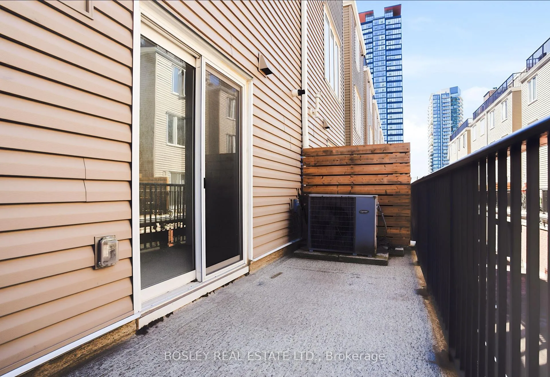 Photo 25 of Unit 606, 100 Strachan Avenue, Toronto, Niagara — HOMEH
