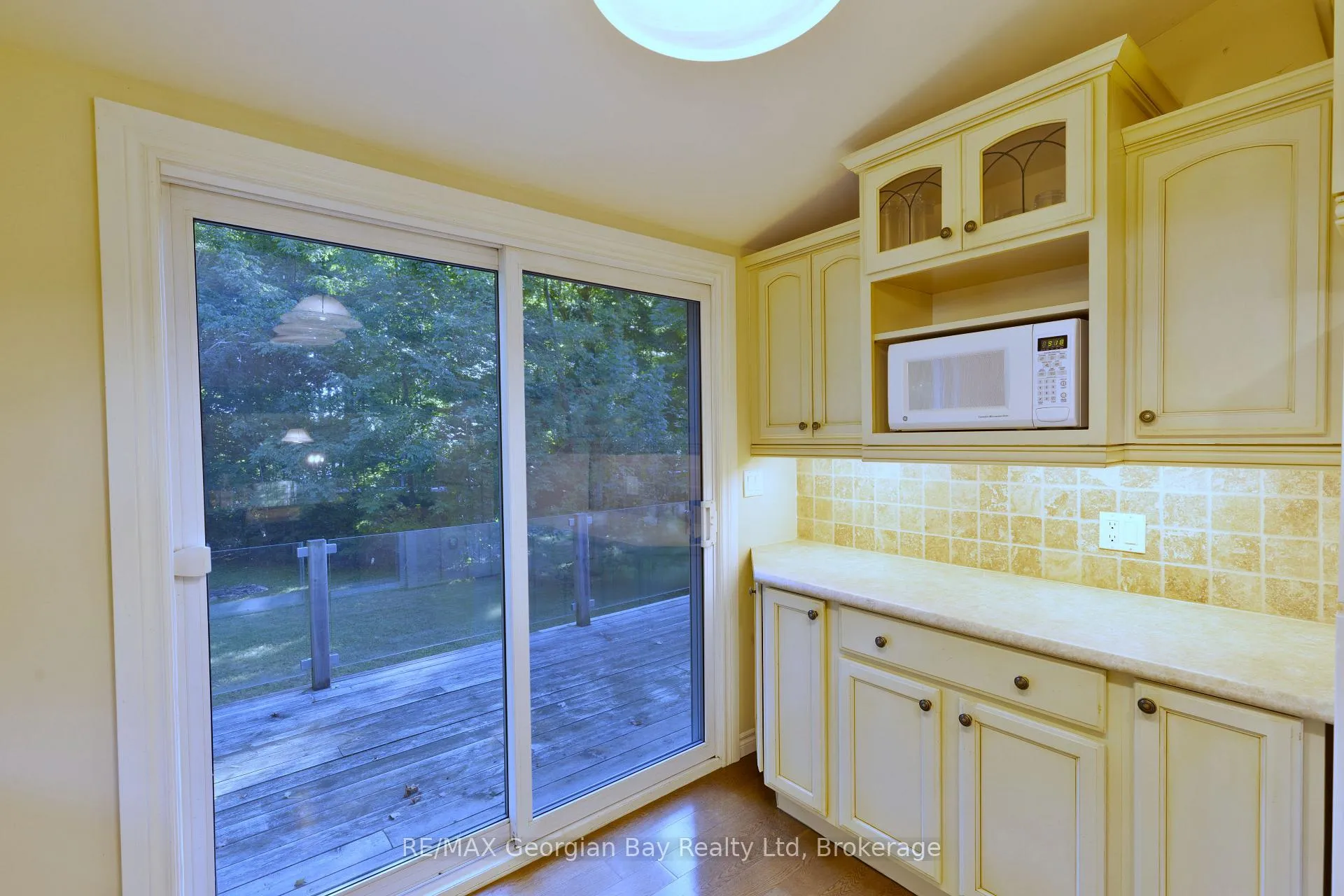 Photo 16 of 133 Timcourt Drive, Tiny, Rural Tiny — HOMEH