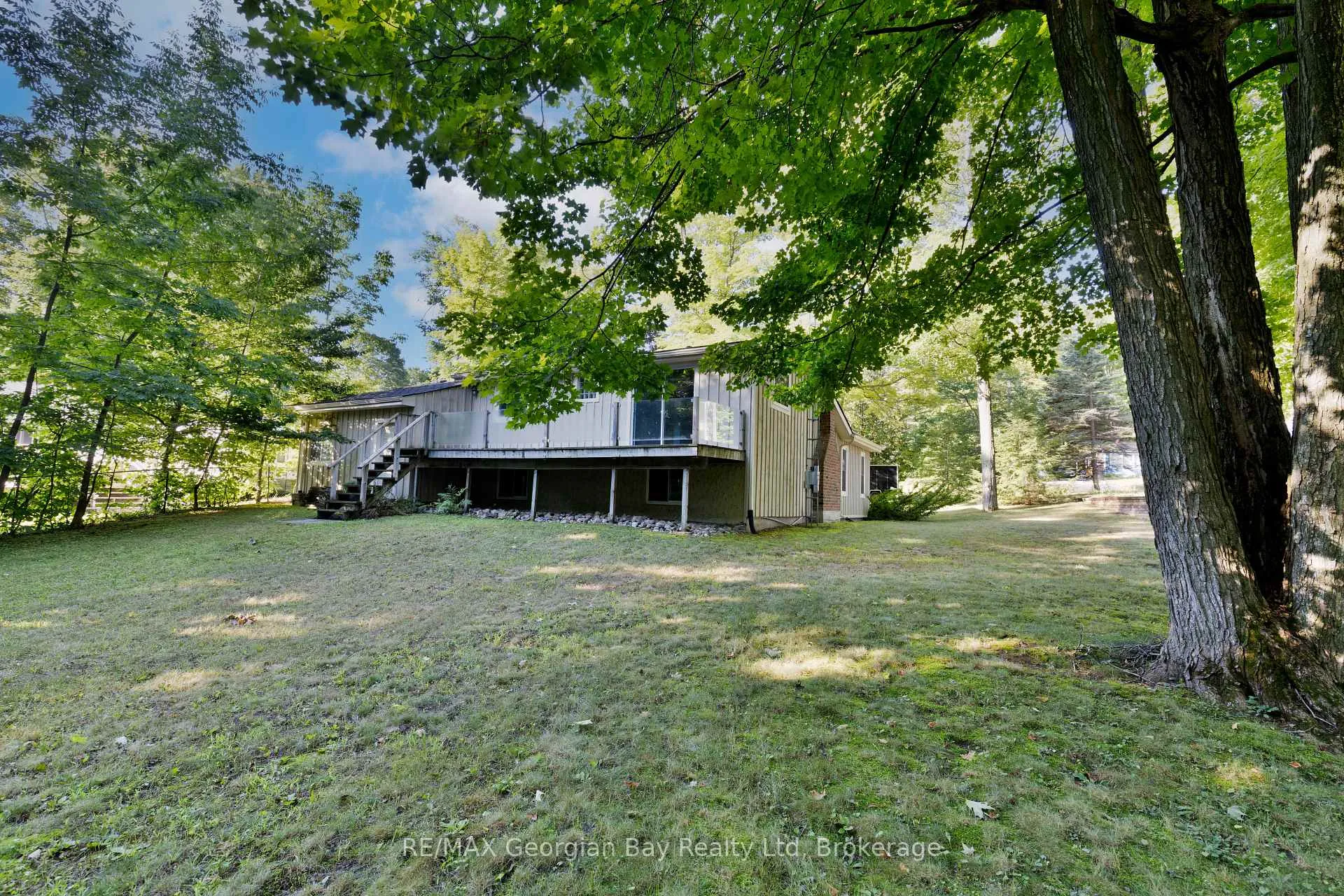Photo 30 of 133 Timcourt Drive, Tiny, Rural Tiny — HOMEH