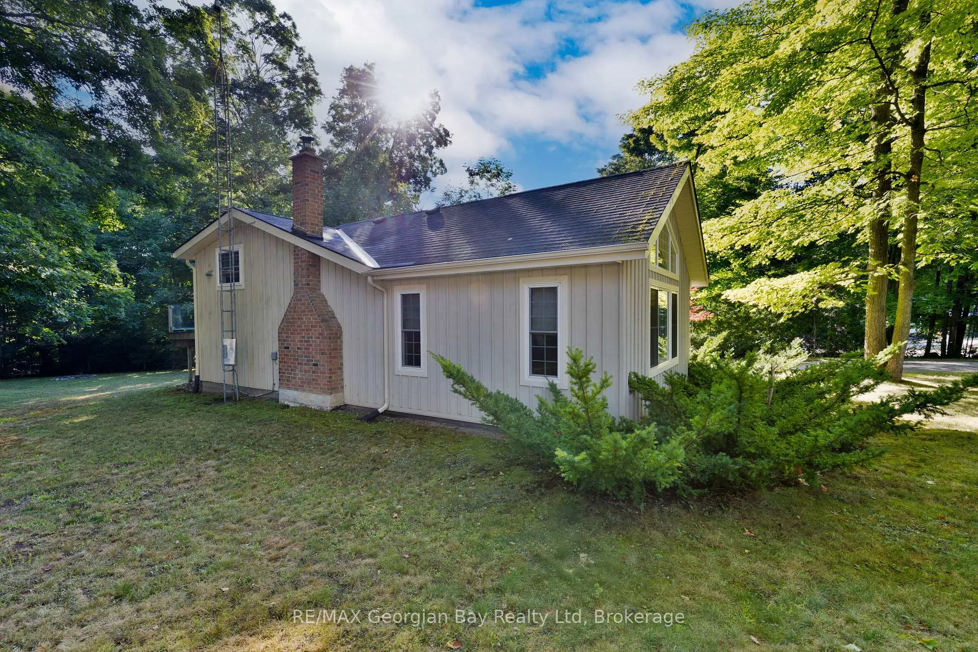 Photo 32 of 133 Timcourt Drive, Tiny, Rural Tiny — HOMEH