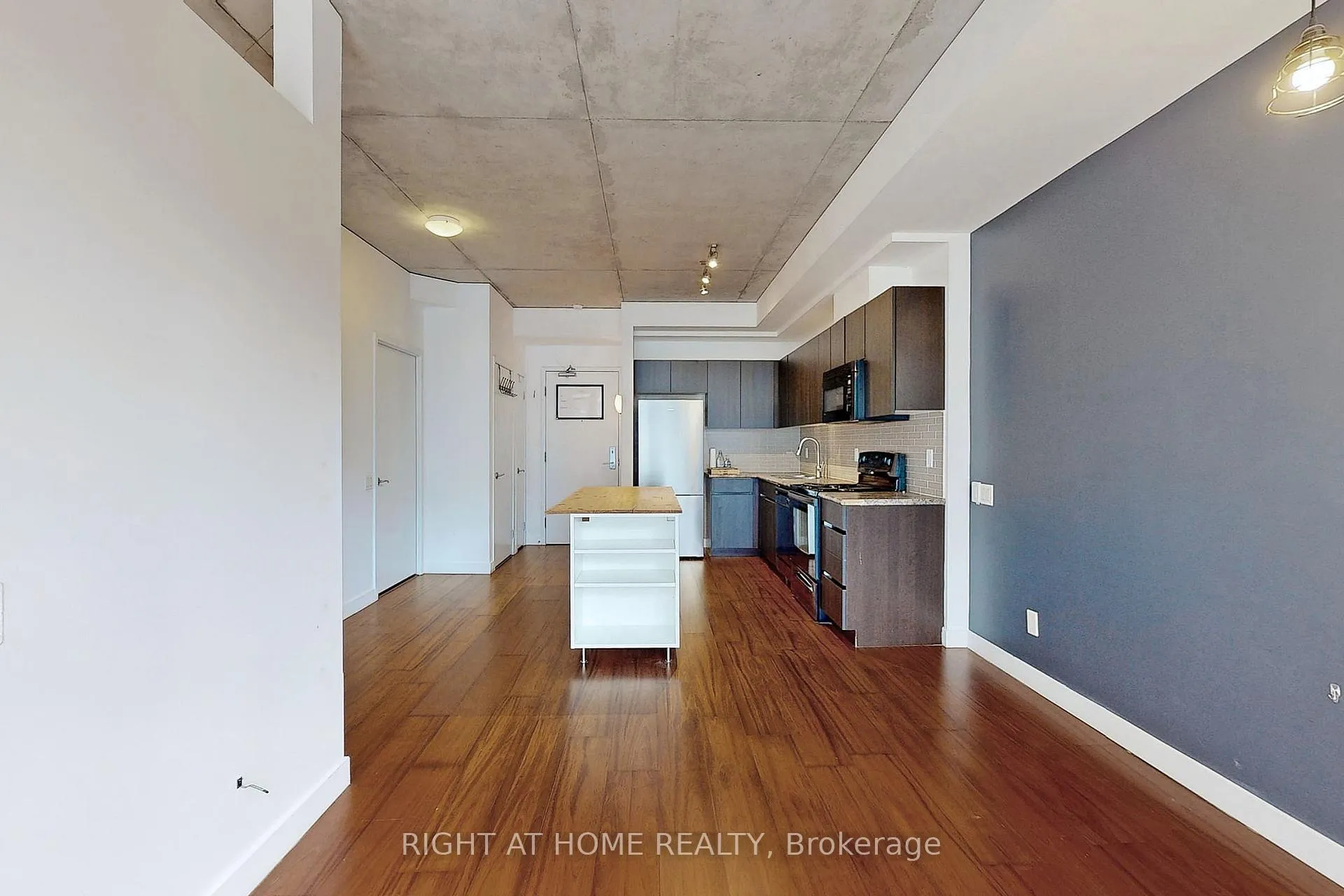Photo 5 of Unit 312, 38 Niagara Street, Toronto, Waterfront Communities — HOMEH