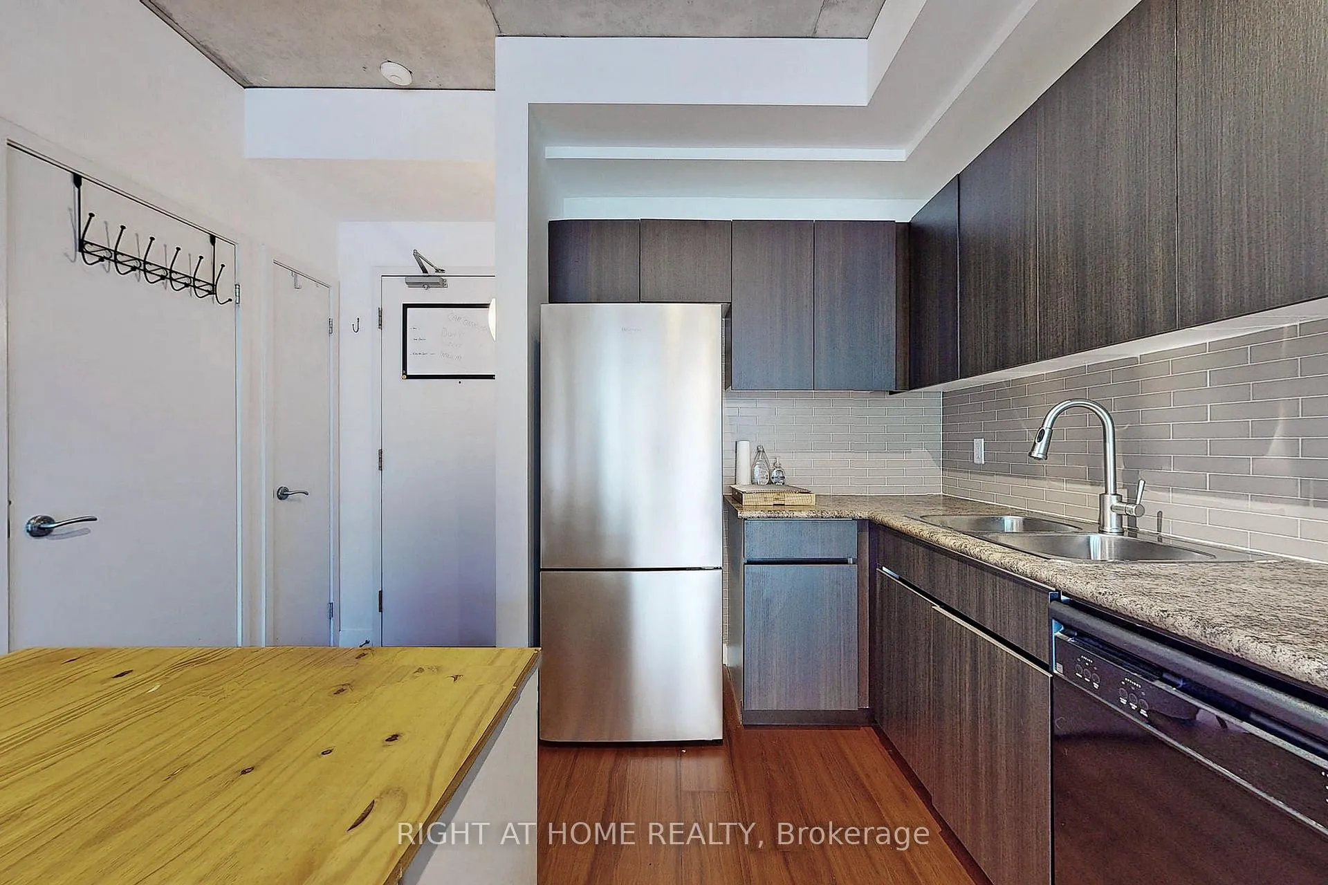 Photo 7 of Unit 312, 38 Niagara Street, Toronto, Waterfront Communities — HOMEH