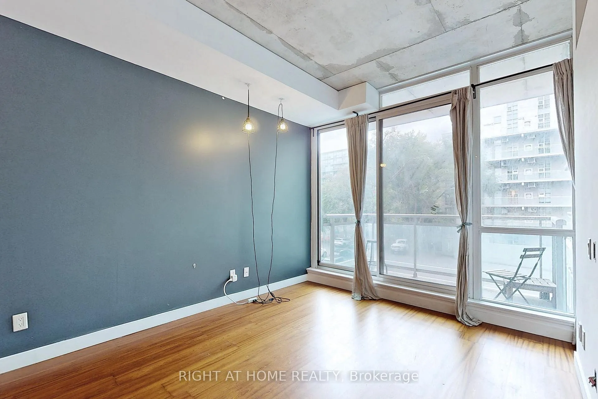 Photo 10 of Unit 312, 38 Niagara Street, Toronto, Waterfront Communities — HOMEH